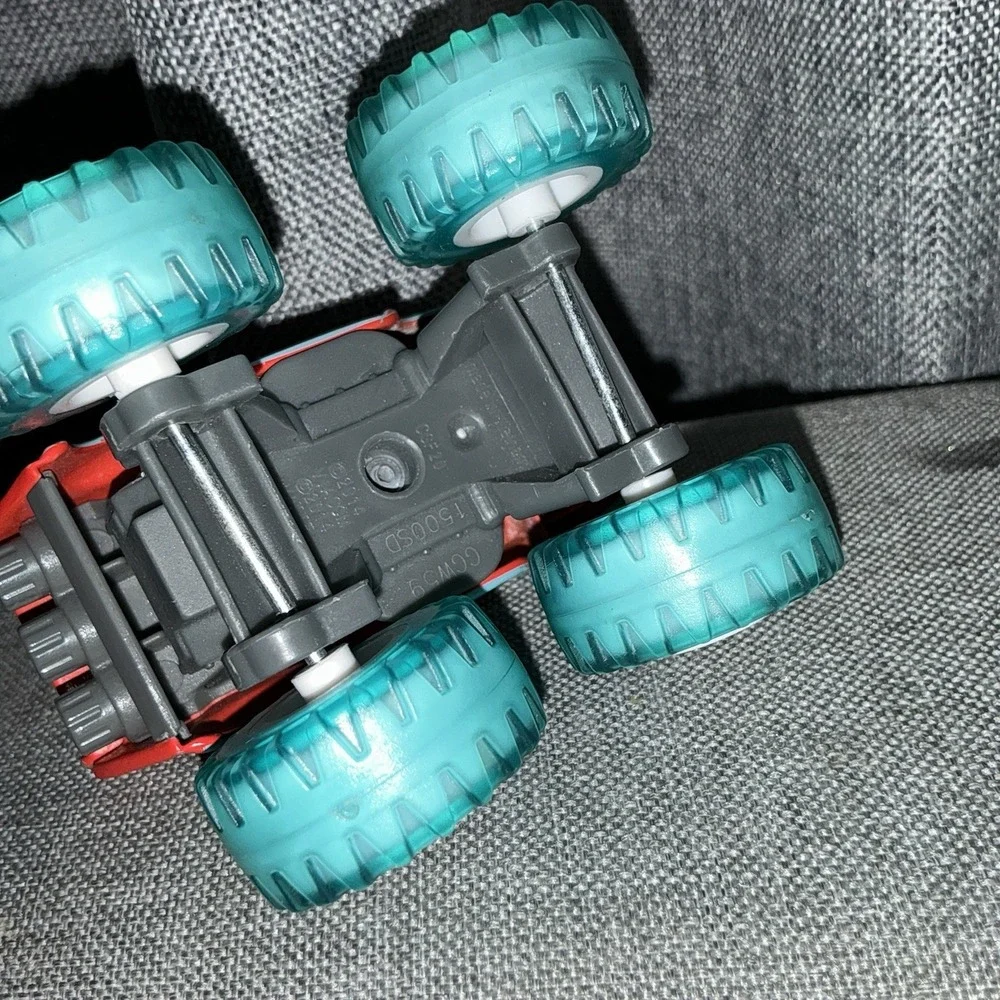 Blaze‎ And The Monster Machines Water Rider Blaze Truck Blue Wheels Tires